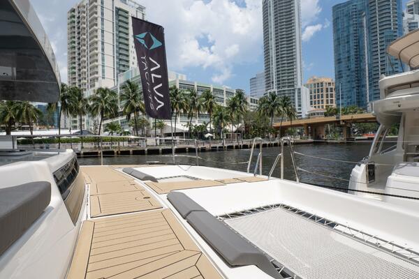 Alva OE 54 Bow Trampolines