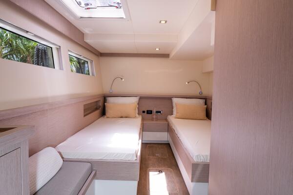 Alva OE 54 VIP Cabin