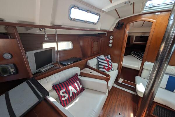 Renaissance 36ft Beneteau Yacht For Sale