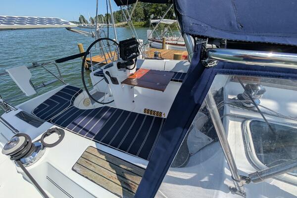 Renaissance 36ft Beneteau Yacht For Sale
