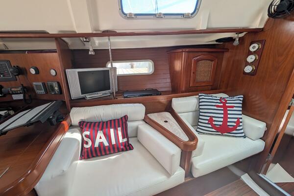 Renaissance 36ft Beneteau Yacht For Sale