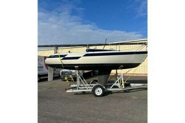 23-ft-Dehler-1980-Sprinta Sport- Summerside Prince Edward Island Canada  yacht for sale