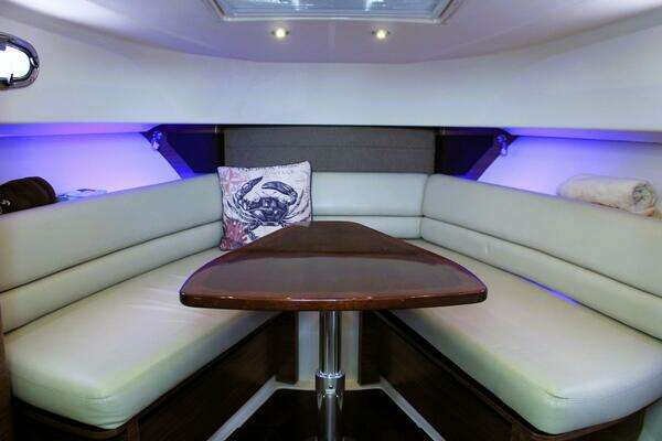 2017 Boston Whaler 35