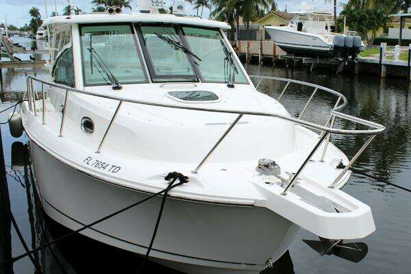 2017 Boston Whaler 35