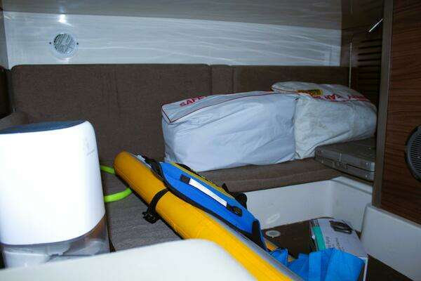 2017 Boston Whaler 35