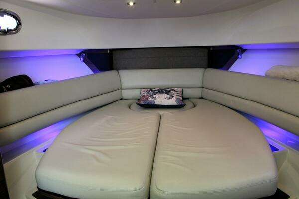 2017 Boston Whaler 35