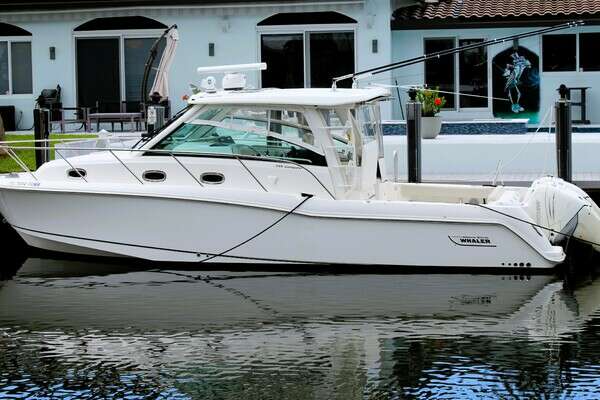 35-ft-Boston Whaler-2017-345 Conquest-F-Troop Lighthouse Point Florida United States  yacht for sale