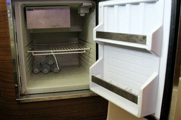 2017 Boston Whaler 35