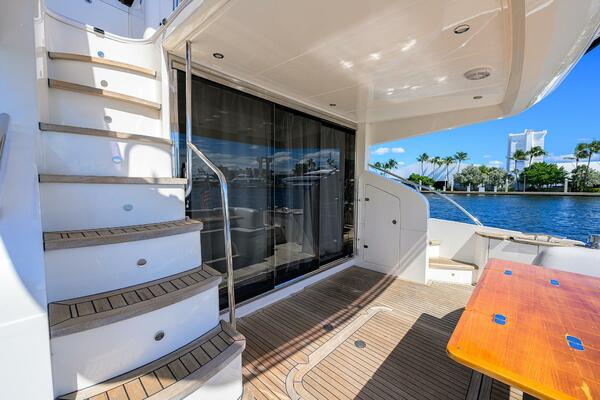 TIGHT SQUEEZE 64ft Princess Yacht For Sale