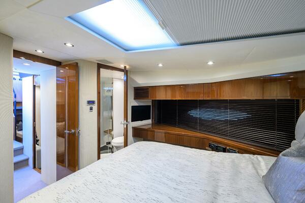 TIGHT SQUEEZE 64ft Princess Yacht For Sale