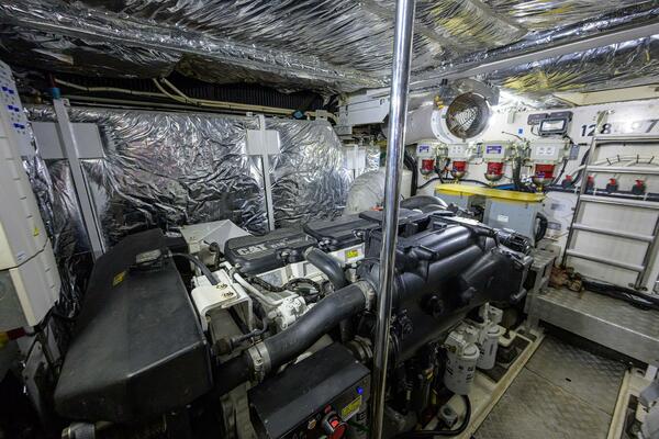 TIGHT SQUEEZE 64ft Princess Yacht For Sale