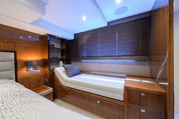 TIGHT SQUEEZE 64ft Princess Yacht For Sale