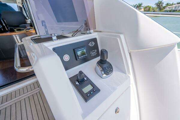 2018 Sunseeker 57