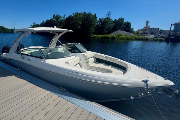 Drama Free 30ft Cobalt Yacht For Sale