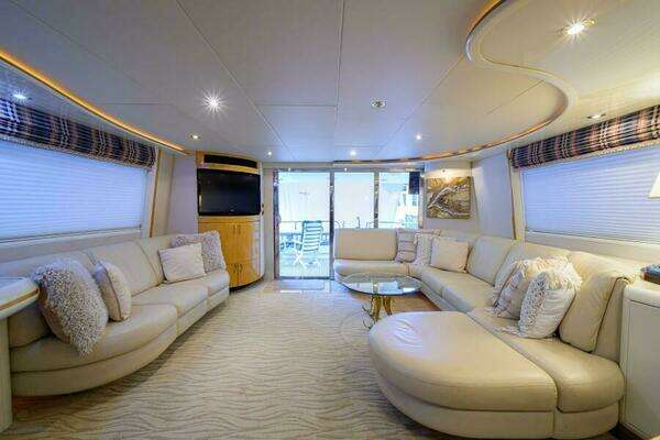 Lazzara Yachts 80 Cockpit Motoryacht Yacht For Sale