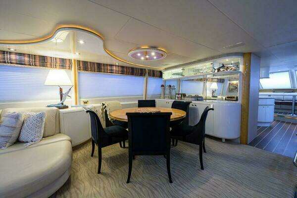 Lazzara Yachts 80 Cockpit Motoryacht Yacht For Sale