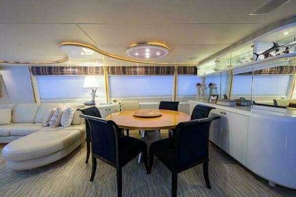 Lazzara Yachts 80 Cockpit Motoryacht Yacht For Sale