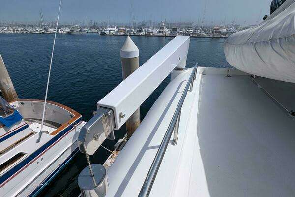 Johnson Motor Yacht Yacht For Sale