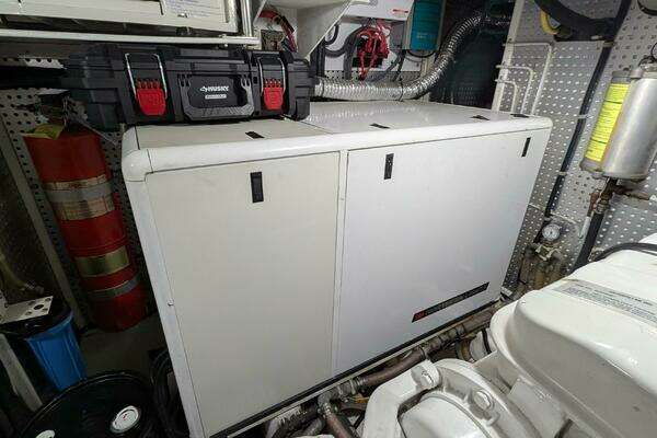 Johnson Motor Yacht Yacht For Sale