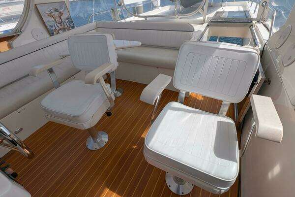 Johnson Motor Yacht Yacht For Sale