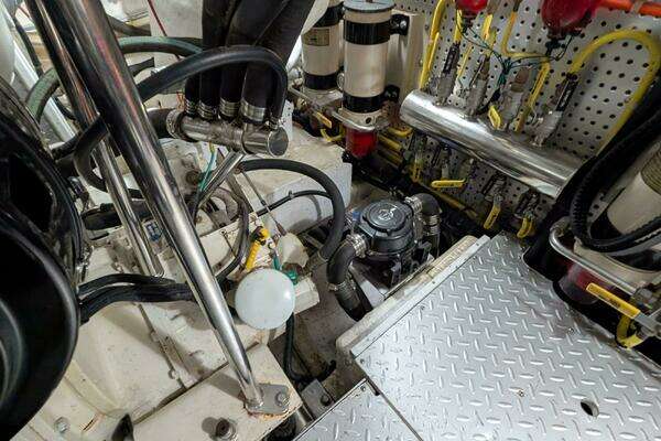 Johnson Motor Yacht Yacht For Sale