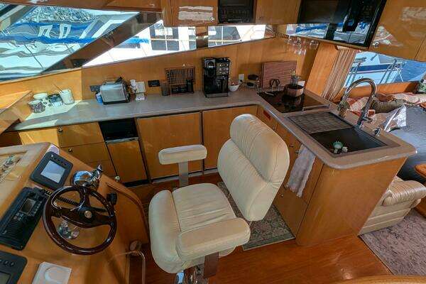 Johnson Motor Yacht Yacht For Sale