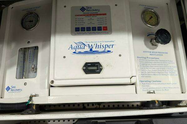 Johnson Motor Yacht Yacht For Sale