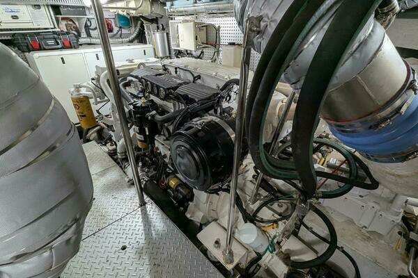 Johnson Motor Yacht Yacht For Sale