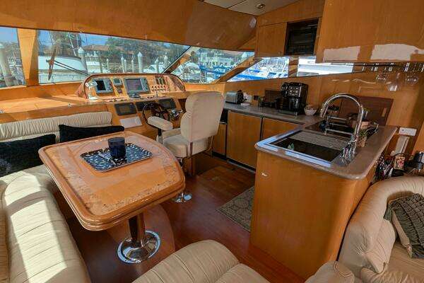 Johnson Motor Yacht Yacht For Sale