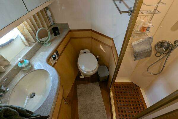 Johnson Motor Yacht Yacht For Sale