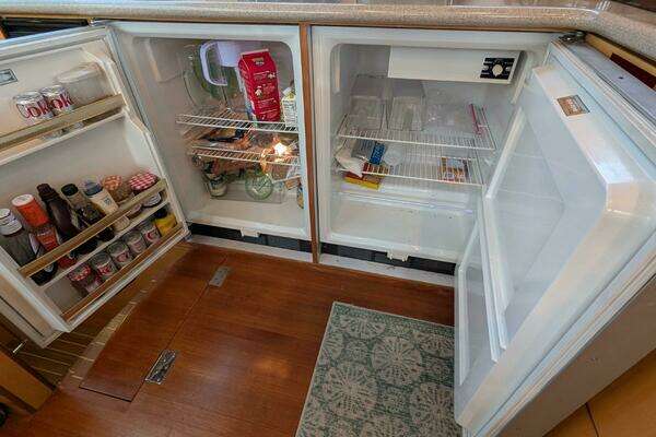 Johnson Motor Yacht Yacht For Sale