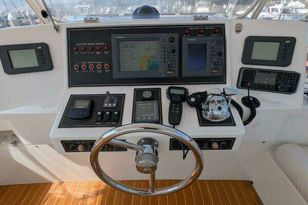 Johnson Motor Yacht Yacht For Sale