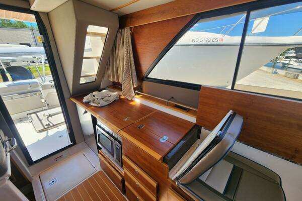 Photo of the 2020 Cutwater C-32 CB