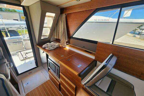 Photo of the 2020 Cutwater C-32 CB