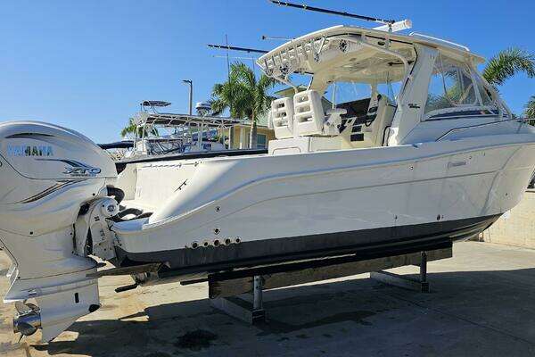 Hydra-Sports 3500 VX Repowered Yacht For Sale