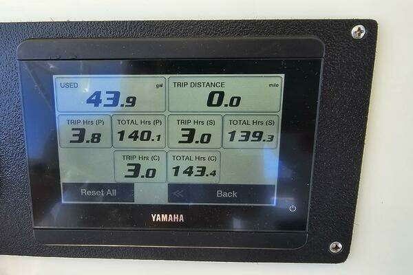 Hydra-Sports 3500 VX Repowered Yacht For Sale