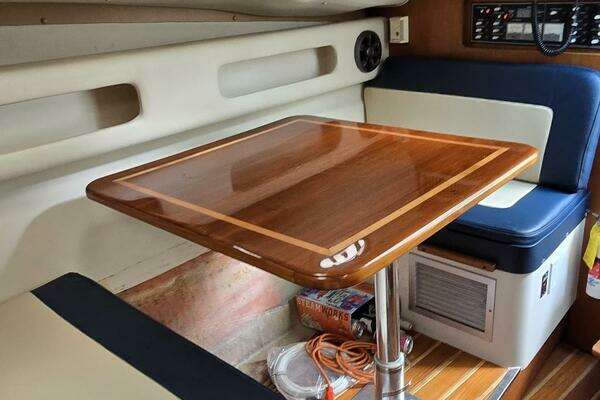 Photo of the 2000 Pursuit 3000 Express