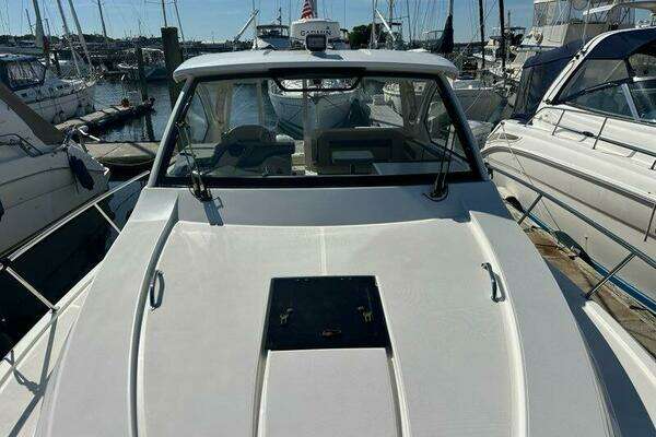 Pursuit 355 OS Yacht For Sale