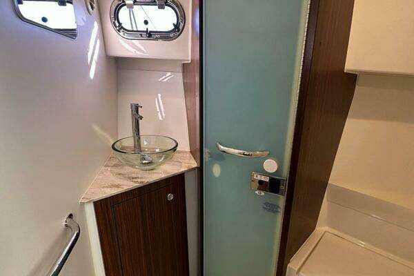 Pursuit 355 OS Yacht For Sale