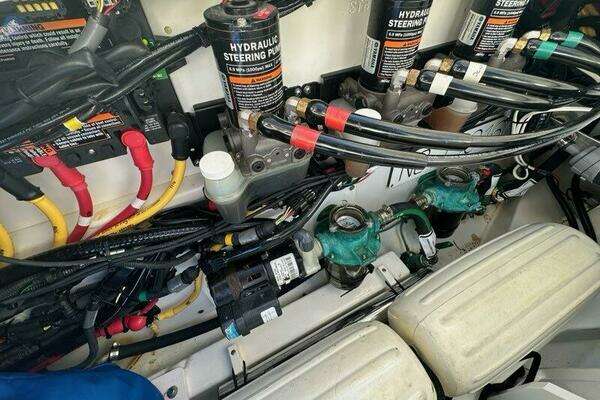 Pursuit 355 OS Yacht For Sale