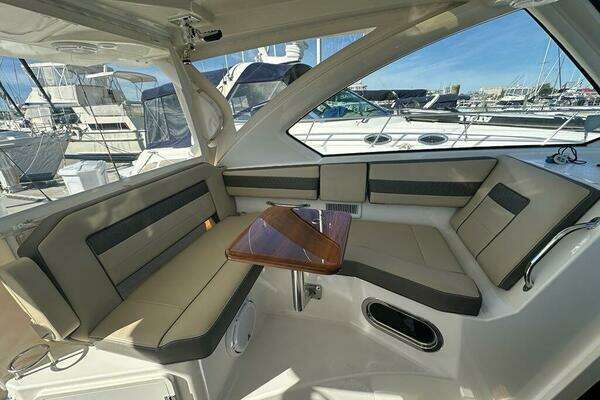 Pursuit 355 OS Yacht For Sale