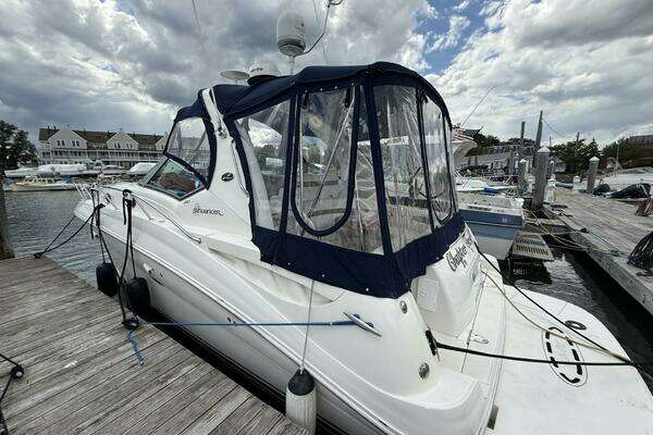 Photo of the 2007 Sea Ray 320 Sundancer