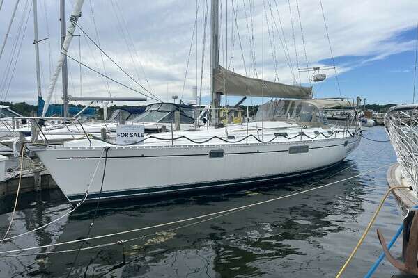 44-ft-Beneteau-1995-Moorings 445-Island Time Whitehall Michigan United States  yacht for sale