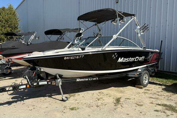 21-ft-Mastercraft-2008-X14-Midland Ontario Canada yacht for sale