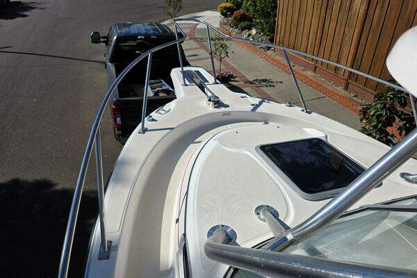 Boston Whaler 255 Conquest Yacht For Sale