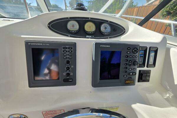 Boston Whaler 255 Conquest Yacht For Sale