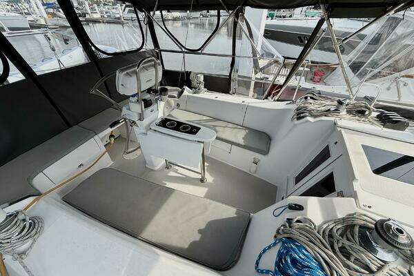 Catalina 355 Yacht For Sale