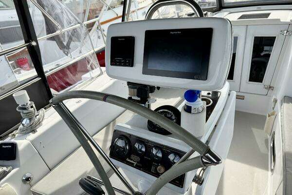 Catalina 355 Yacht For Sale