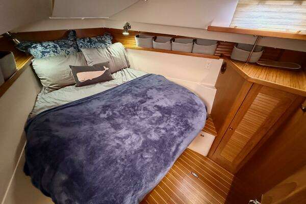 Catalina 355 Yacht For Sale