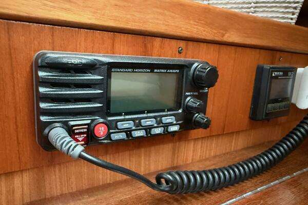 Catalina 355 Yacht For Sale